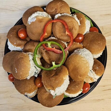 Plateau mini-burgers à la salade de poulet